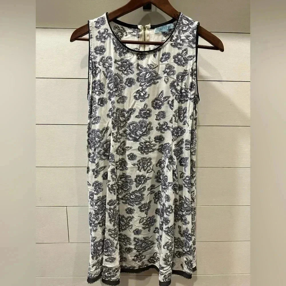 She + Sky black and white floral top